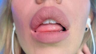 Zoe: ASMR: Close Your Eyes 💋 Extreme Close-Up Mouth Sounds & Breathing ASMR