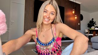 Simply Kel: ASMR To Shift Your Mood In 30 Minutes Or Less 🐬☀️🌺💩
