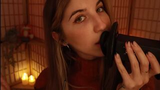 Frivolous Fox: DEEP IN YOUR EARS ASMR ~ Switching Between Breathy & Inaudible Whispers ✨